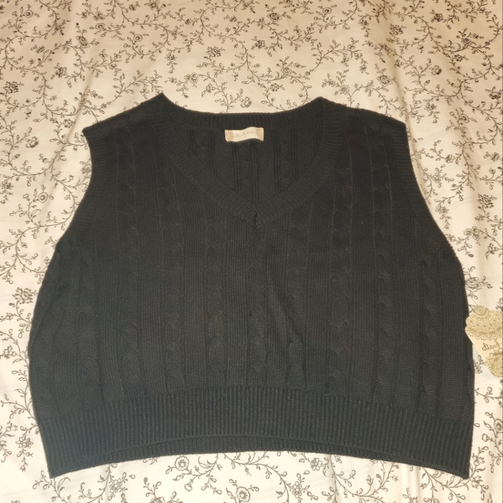 Knit vest